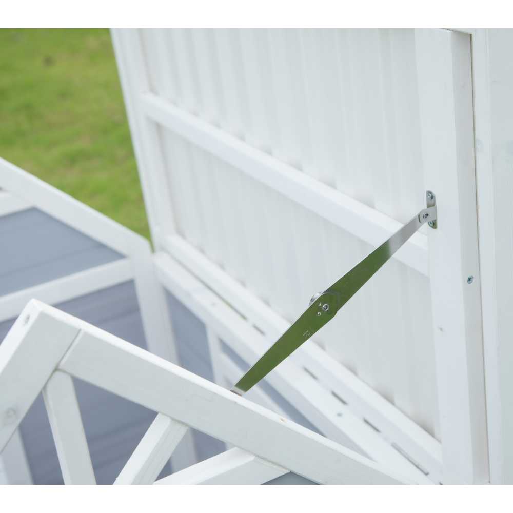 Mini Hamptons Lockable Wooden Dog House With Deck